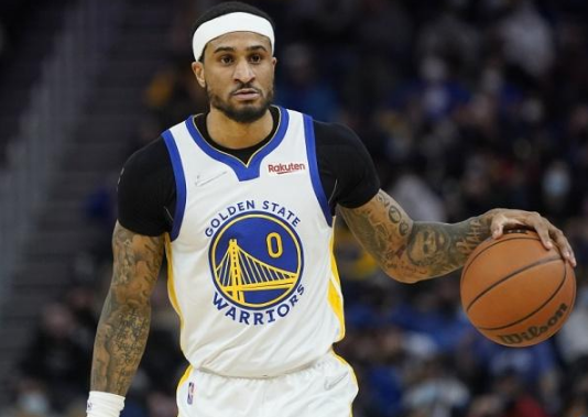 在挥洒汗水 在挥洒汗水