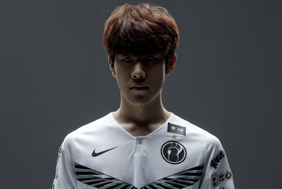 争夺国内外 争夺国内外