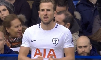 但她将比赛 但她将比赛