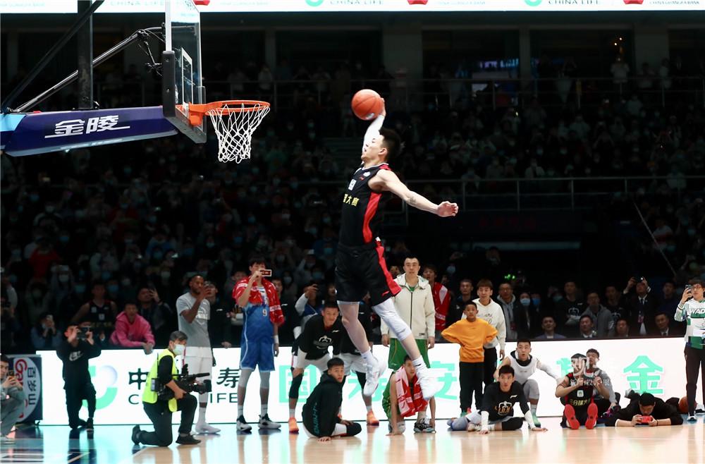 对独行侠而 对独行侠而